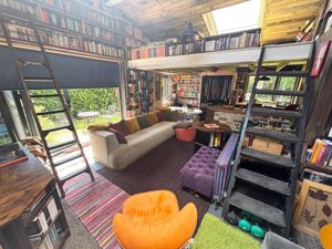 Photo 27- click for photo gallery